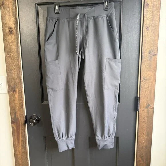 Med Couture Insight Gray Jogger Scrubs Medium Petite Pants EUC - Picture 2 of 10